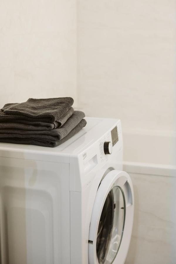 Pure Apartment Bucureşti Ngoại thất bức ảnh
