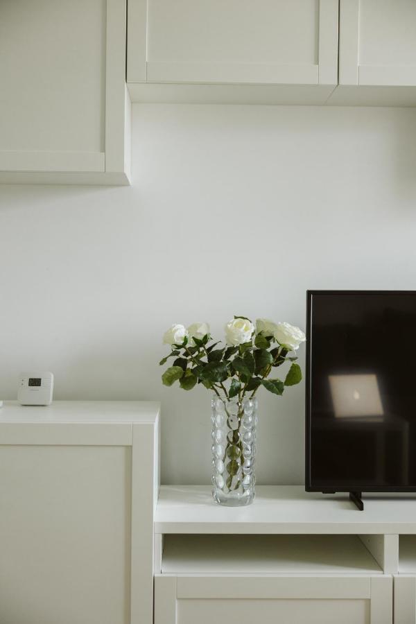 Pure Apartment Bucureşti Ngoại thất bức ảnh